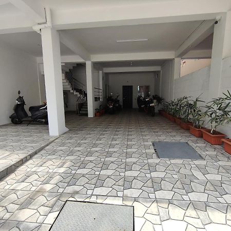 Апартаменты Yoga House Vanivilasa Puram Экстерьер фото