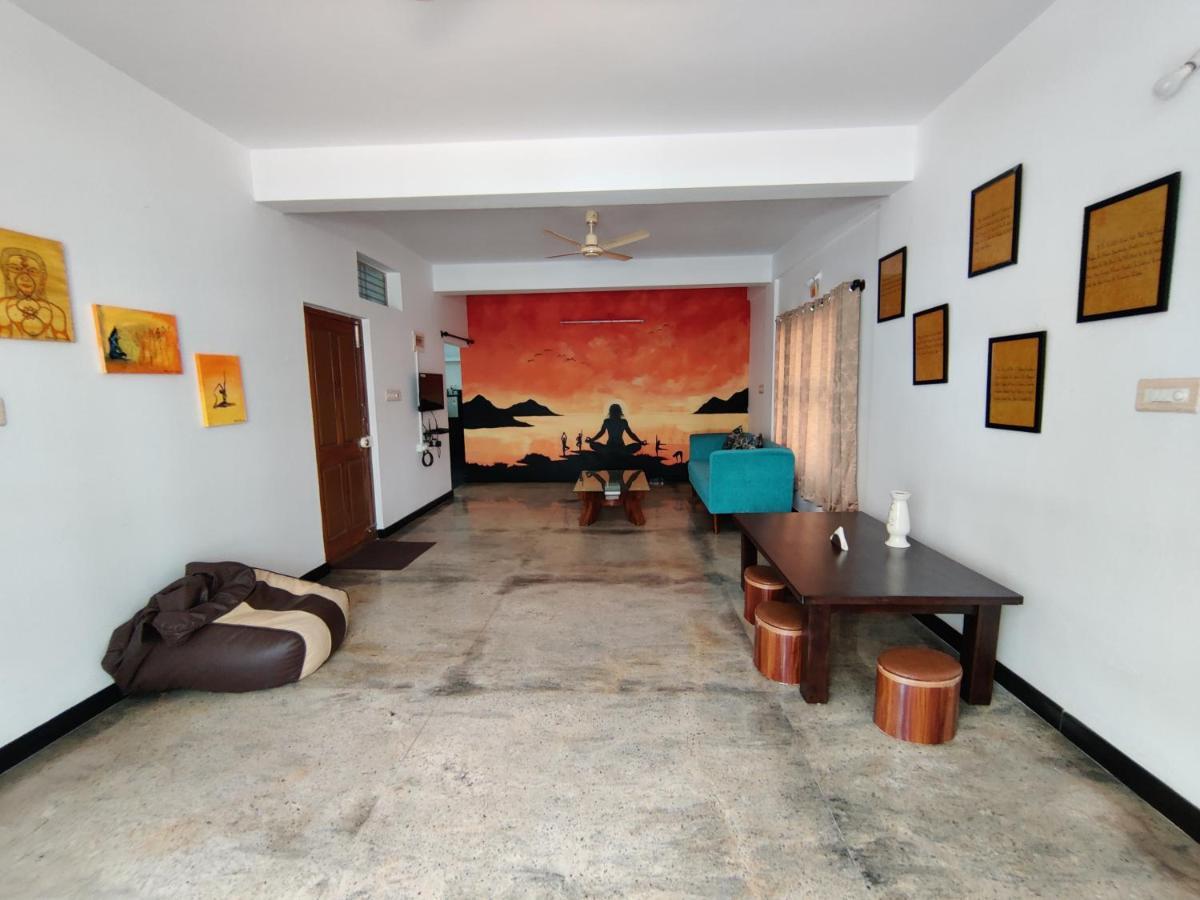Апартаменты Yoga House Vanivilasa Puram Экстерьер фото